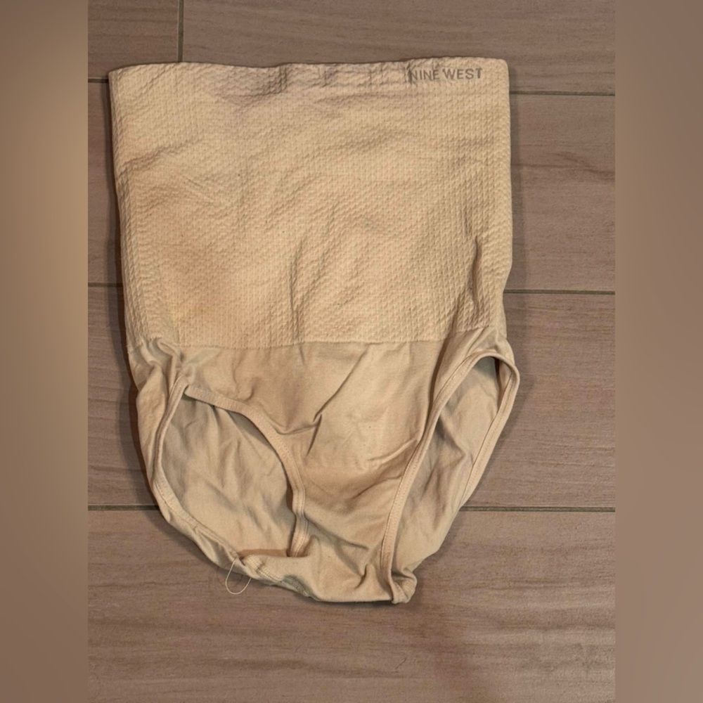 Nine West' High-Waist Shaping Briefs in Cream SMALL